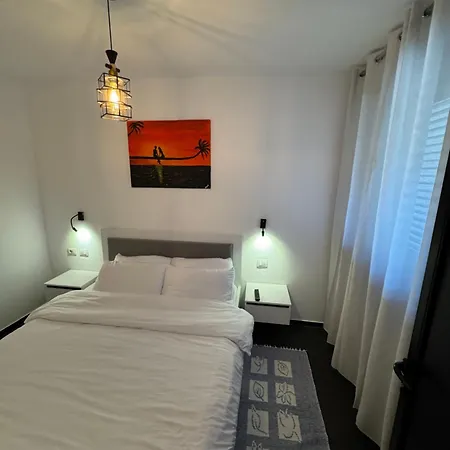 Private Aras -pleasure Of Elegance & Serenity